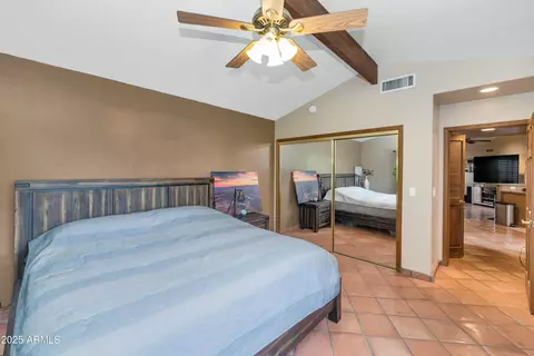 Bedroom - 5301 E Mitchell Dr, Phoenix, AZ 85018 photo 4 of 4