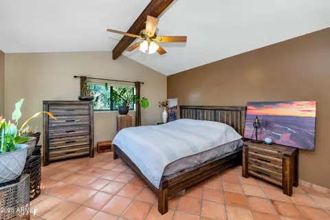 Bedroom - 5301 E Mitchell Dr, Phoenix, AZ 85018 photo 3 of 4