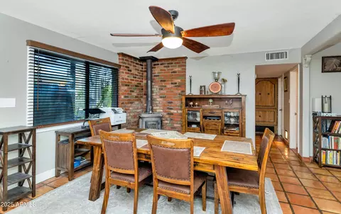 Dining - 5301 E Mitchell Dr, Phoenix, AZ 85018 photo 1 of 1