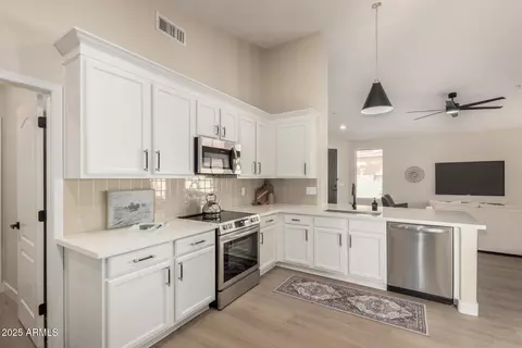 863 E Kyle Ct, Gilbert, AZ 85296 photo 15