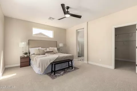 863 E Kyle Ct, Gilbert, AZ 85296 photo 4