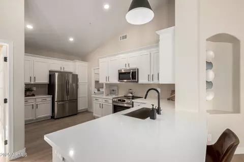 863 E Kyle Ct, Gilbert, AZ 85296 photo 14