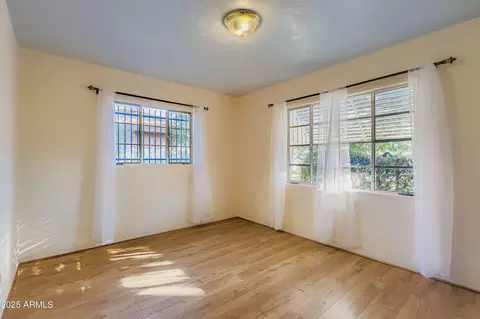 Bedroom - 2720 W Solano Dr N, Phoenix, AZ 85017 photo 3 of 4
