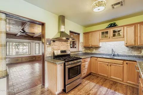 Kitchen - 2720 W Solano Dr N, Phoenix, AZ 85017 photo 1 of 4