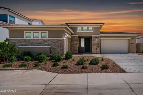 35721 N Geode Way, San Tan Valley, AZ 85142