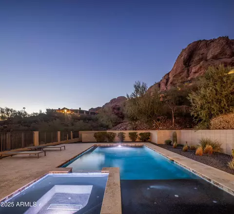 Exterior - 4949 E Grandview Ln, Phoenix, AZ 85018 photo 13 of 17