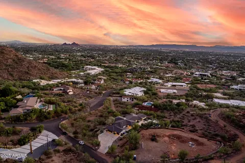 View/Area - 4949 E Grandview Ln, Phoenix, AZ 85018 photo 12 of 12