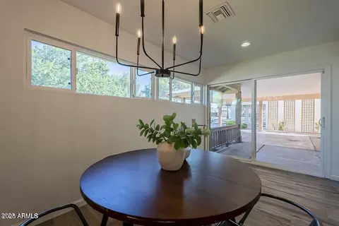 4946 E Lake Point Cir, Phoenix, AZ 85044 photo 5