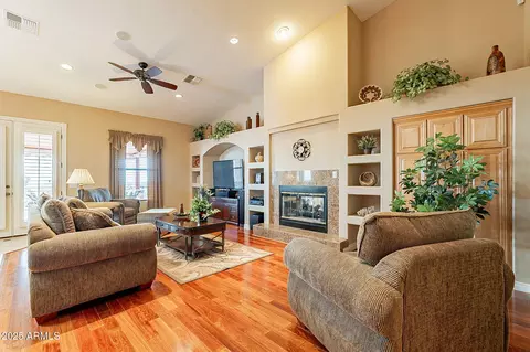 Living - 3086 N Herrala Way, Apache Junction, AZ 85119 photo 2 of 3