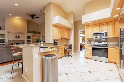 Kitchen - 3086 N Herrala Way, Apache Junction, AZ 85119 photo 2 of 5
