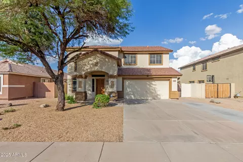 Exterior - 3360 E Wildhorse Dr, Gilbert, AZ 85297 photo 3 of 8