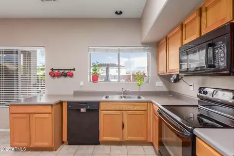 Kitchen - 3360 E Wildhorse Dr, Gilbert, AZ 85297 photo 3 of 3