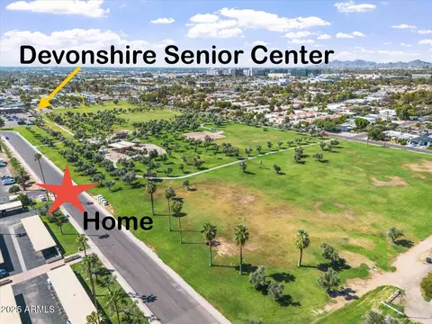 View/Area - 3033 E Devonshire Ave #2003, Phoenix, AZ 85016 photo 3 of 8