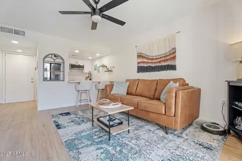 Living - 3033 E Devonshire Ave #2003, Phoenix, AZ 85016 photo 3 of 3