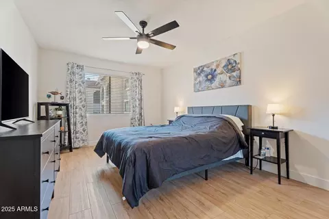 Bedroom - 3033 E Devonshire Ave #2003, Phoenix, AZ 85016 photo 1 of 2