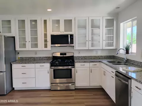 Kitchen - 2127 W Avalon Dr, Phoenix, AZ 85015 photo 2 of 5