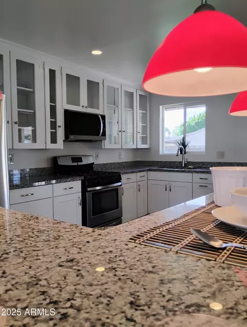 Kitchen - 2127 W Avalon Dr, Phoenix, AZ 85015 photo 5 of 5