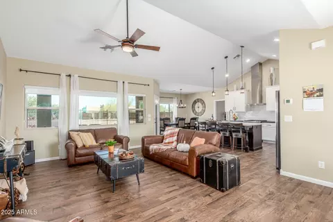 1331 S Cedar Dr, Apache Junction, AZ 85120 photo 9