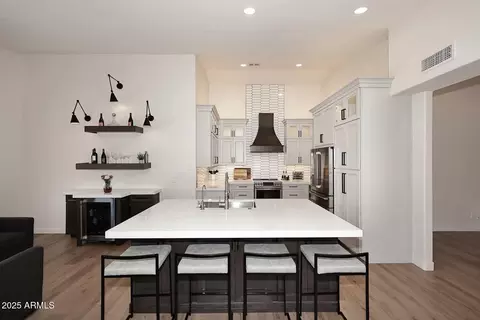 Kitchen - 3911 E Topeka Dr, Phoenix, AZ 85050 photo 4 of 6