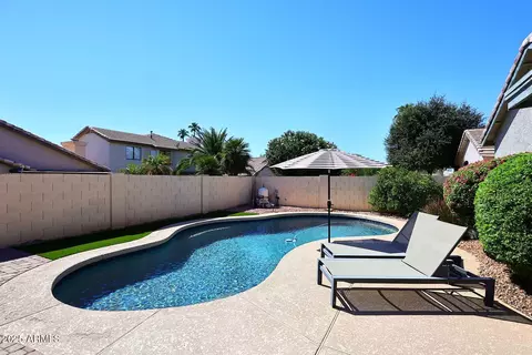Exterior - 3911 E Topeka Dr, Phoenix, AZ 85050 photo 4 of 6
