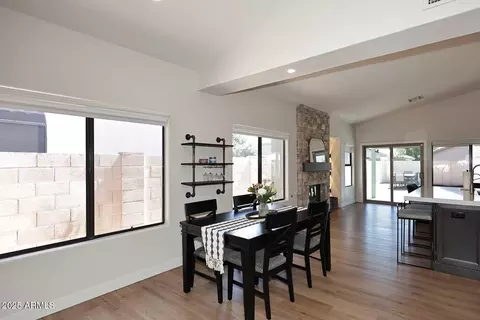 Dining - 3911 E Topeka Dr, Phoenix, AZ 85050 photo 2 of 2
