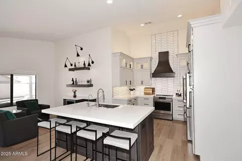 Kitchen - 3911 E Topeka Dr, Phoenix, AZ 85050 photo 2 of 6