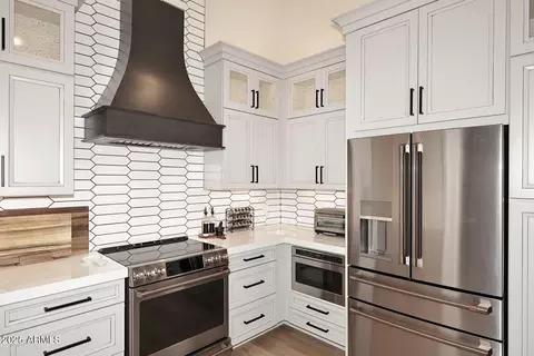 Kitchen - 3911 E Topeka Dr, Phoenix, AZ 85050 photo 1 of 6