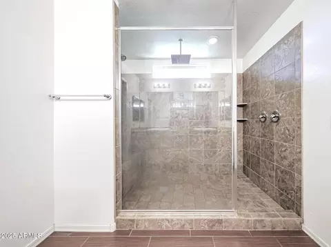 Bath - 2965 E Nighthawk Way, Phoenix, AZ 85048 photo 3 of 5