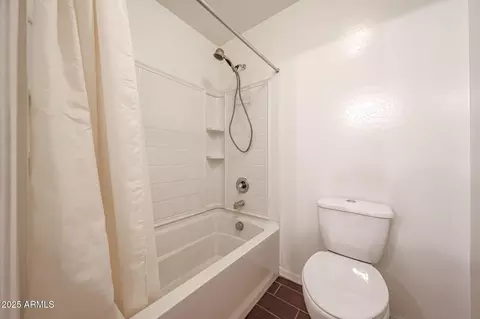 Bath - 2965 E Nighthawk Way, Phoenix, AZ 85048 photo 5 of 5