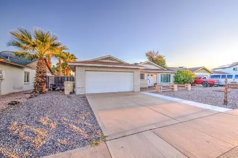 5039 W Mercer Ln, Glendale, AZ 85304