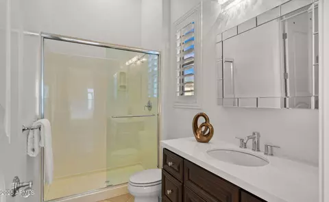 Bath - 3079 E Fruitvale Ct, Gilbert, AZ 85297 photo 2 of 16