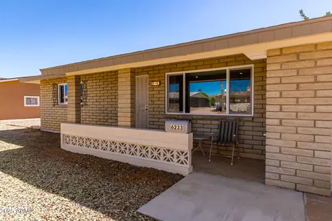 6233 E Dodge St, Mesa, AZ 85205