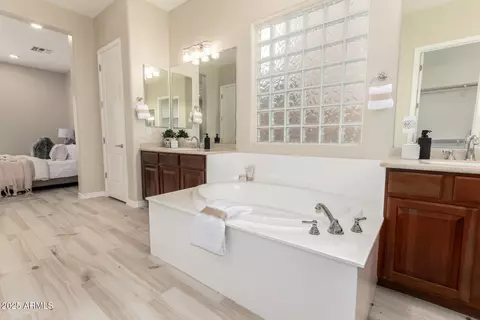 Bath - 28115 N 17th Dr, Phoenix, AZ 85085 photo 3 of 10