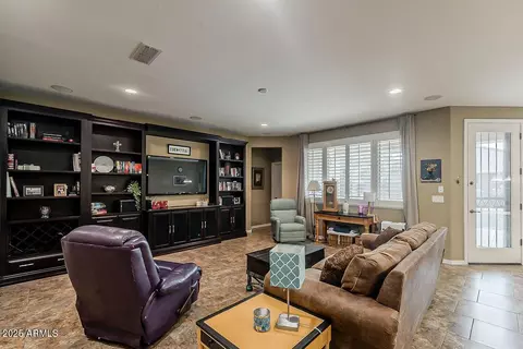 Living - 1423 E Canary Dr, Gilbert, AZ 85297 photo 3 of 3