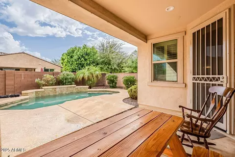Exterior - 1423 E Canary Dr, Gilbert, AZ 85297 photo 4 of 11