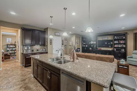 Kitchen - 1423 E Canary Dr, Gilbert, AZ 85297 photo 3 of 6