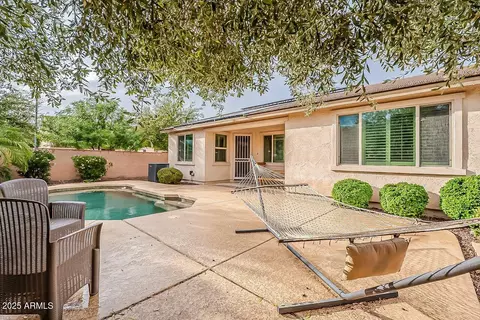 Exterior - 1423 E Canary Dr, Gilbert, AZ 85297 photo 10 of 11