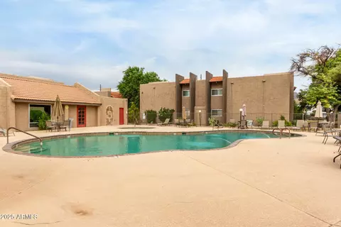 Exterior - 5525 E Thomas Rd #C1, Phoenix, AZ 85018 photo 9 of 10