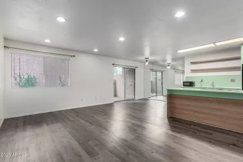 Living - 5525 E Thomas Rd #C1, Phoenix, AZ 85018 photo 1 of 4