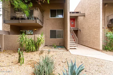 Exterior - 5525 E Thomas Rd #C1, Phoenix, AZ 85018 photo 2 of 10