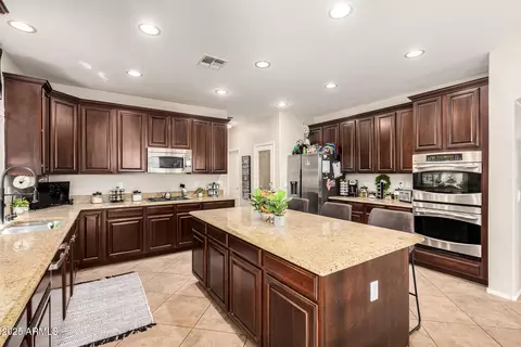 Kitchen - 5615 E Demeter Dr, Florence, AZ 85132 photo 2 of 9