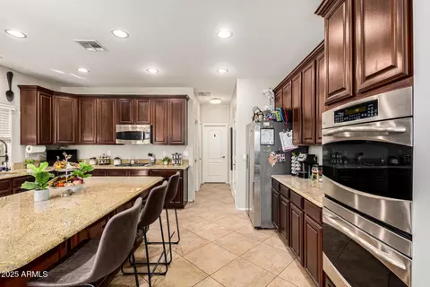 Kitchen - 5615 E Demeter Dr, Florence, AZ 85132 photo 4 of 9