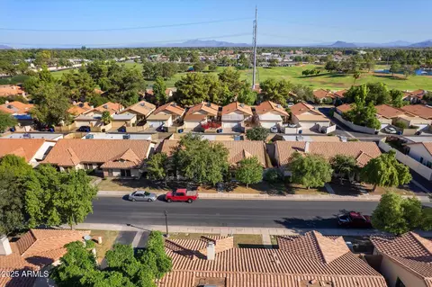 View/Area - 908 E Vaughn Ave, Gilbert, AZ 85234 photo 4 of 5