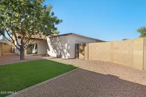 Exterior - 908 E Vaughn Ave, Gilbert, AZ 85234 photo 2 of 3