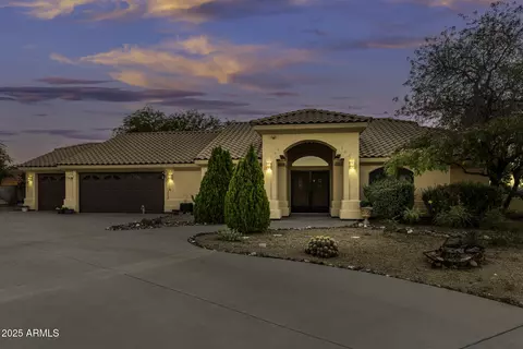35665 S Caballero Dr, Wickenburg, AZ 85390
