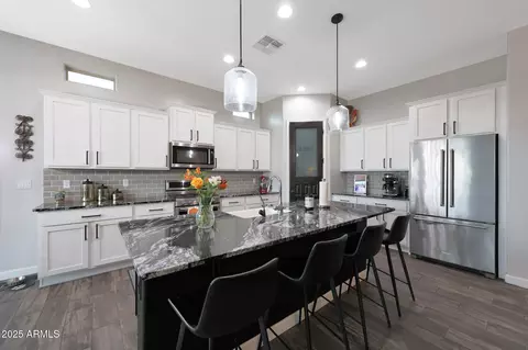 Kitchen - 6915 E Quince St, Mesa, AZ 85207 photo 3 of 6