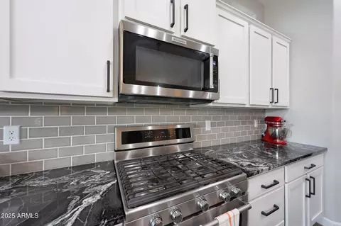 Kitchen - 6915 E Quince St, Mesa, AZ 85207 photo 6 of 6