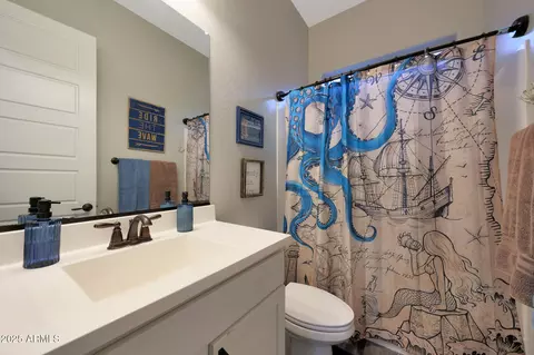 Bath - 6915 E Quince St, Mesa, AZ 85207 photo 4 of 5