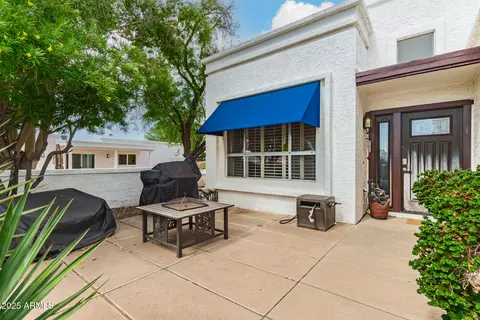 Exterior - 1316 E Winged Foot Rd, Phoenix, AZ 85022 photo 3 of 7