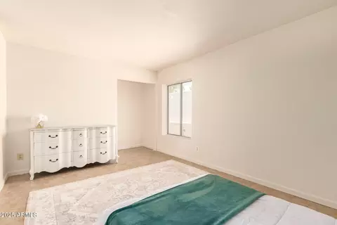 Bedroom - 1316 E Winged Foot Rd, Phoenix, AZ 85022 photo 3 of 3